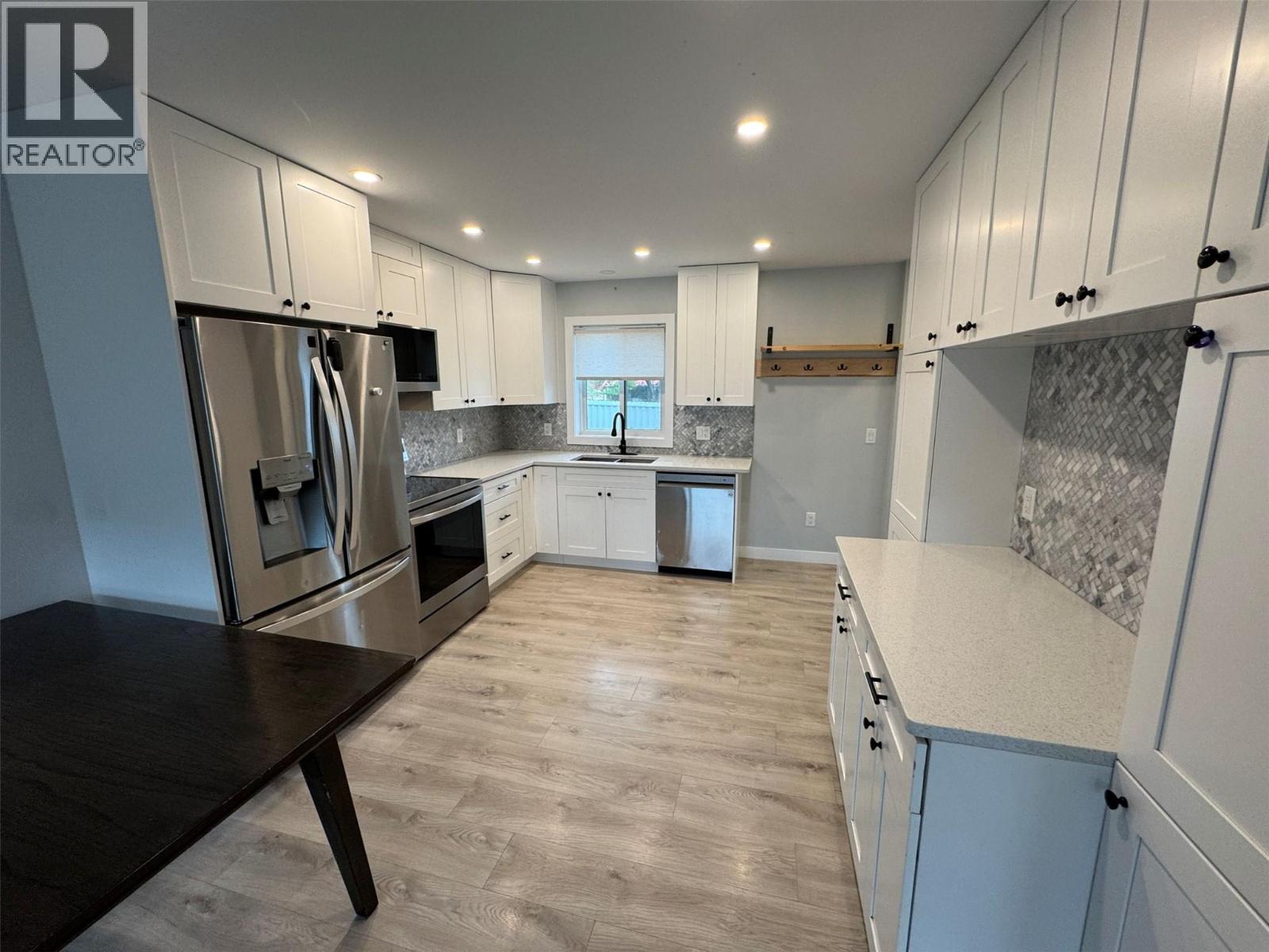 #B 2680 75 Avenue - 6