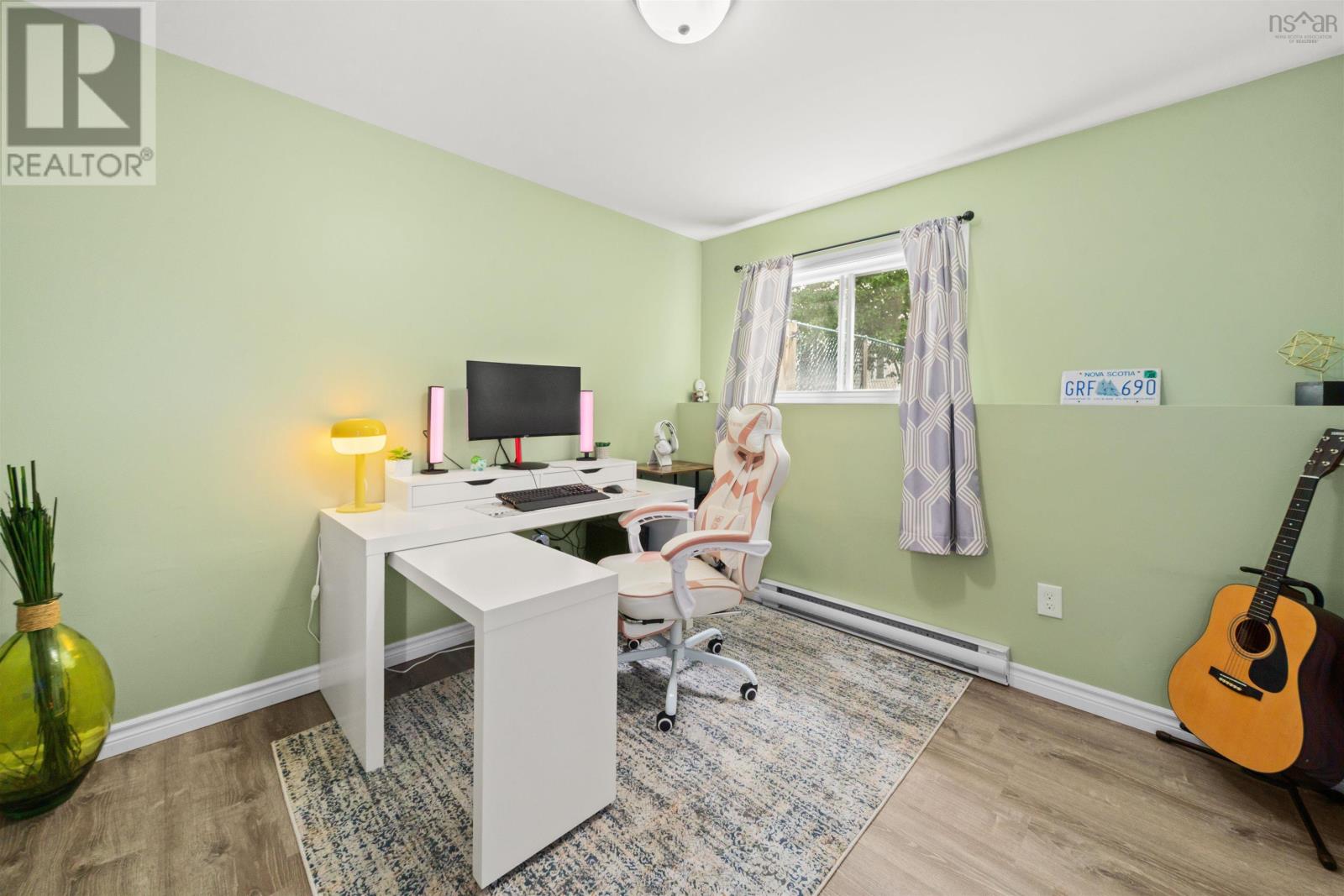 Property 21 of 33 of 32 Merrimac Drive