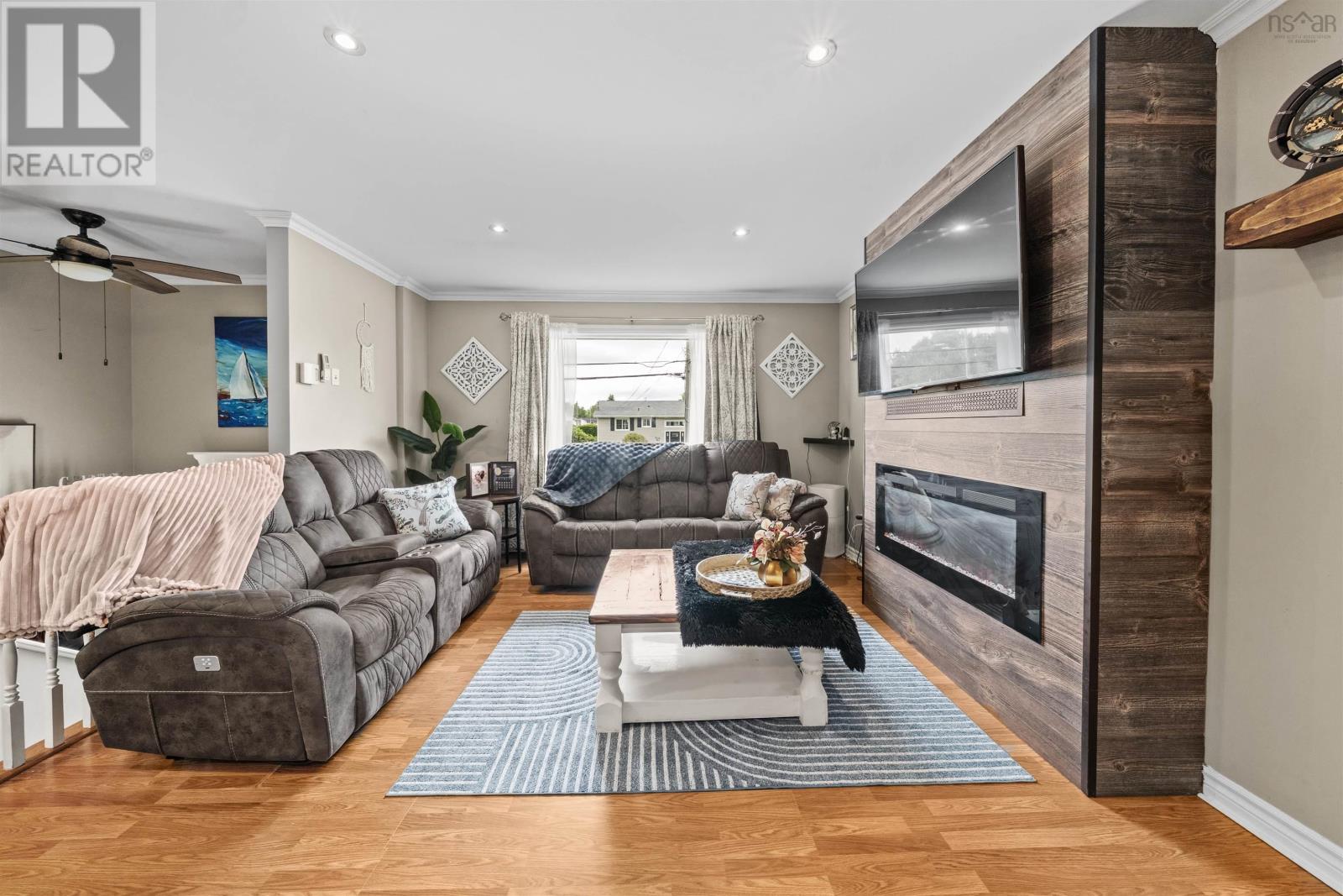 Property 2 of 33 of 32 Merrimac Drive
