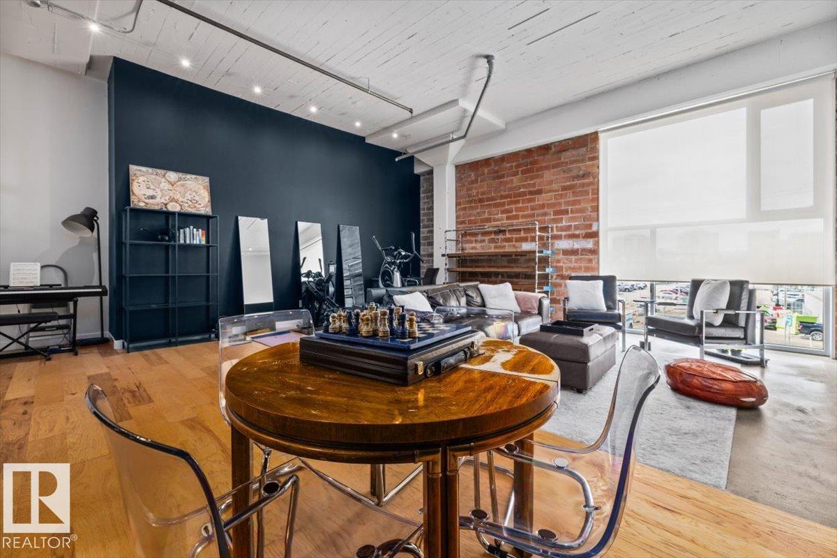 #237 10309 107 ST NW - 14