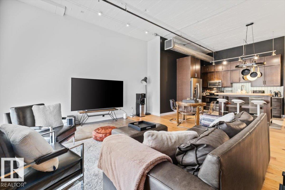 #237 10309 107 ST NW - 18