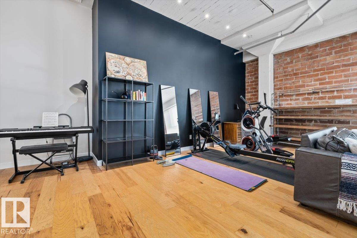 #237 10309 107 ST NW - 20