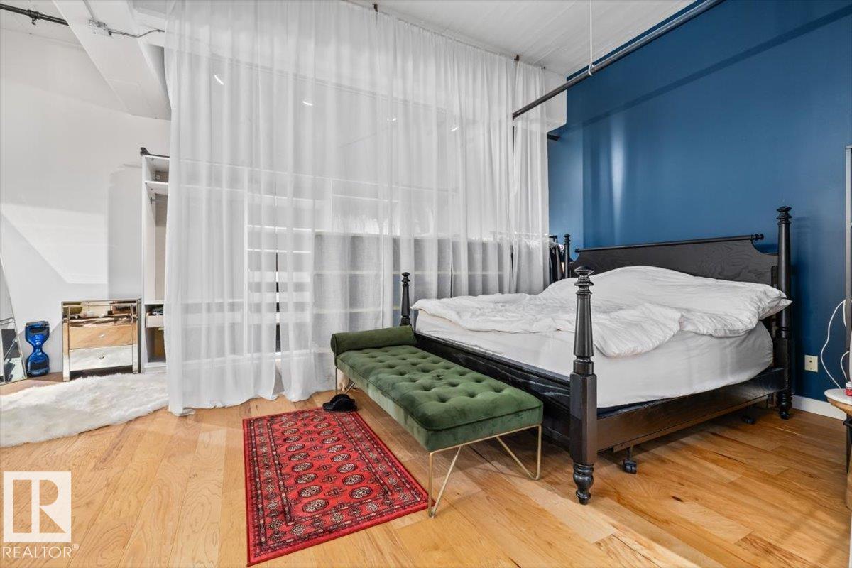 #237 10309 107 ST NW - 23