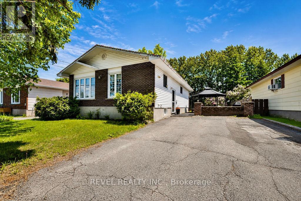 284 JOSEPH STREET - 1