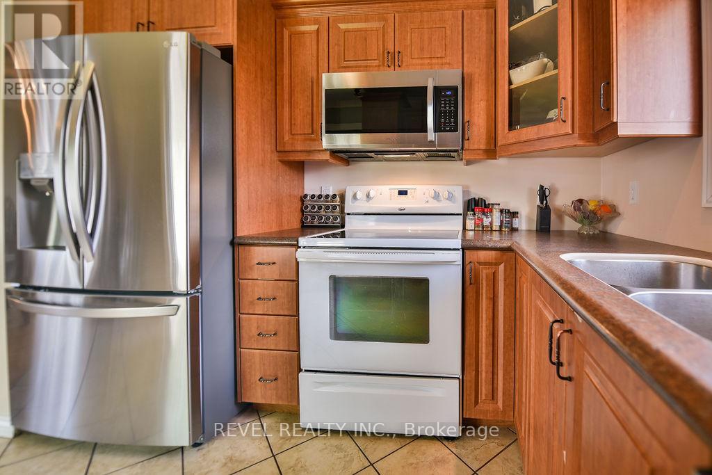 284 JOSEPH STREET - 11