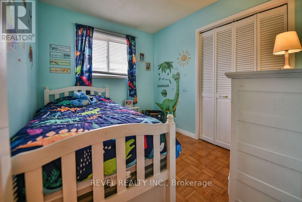 284 JOSEPH STREET - 16