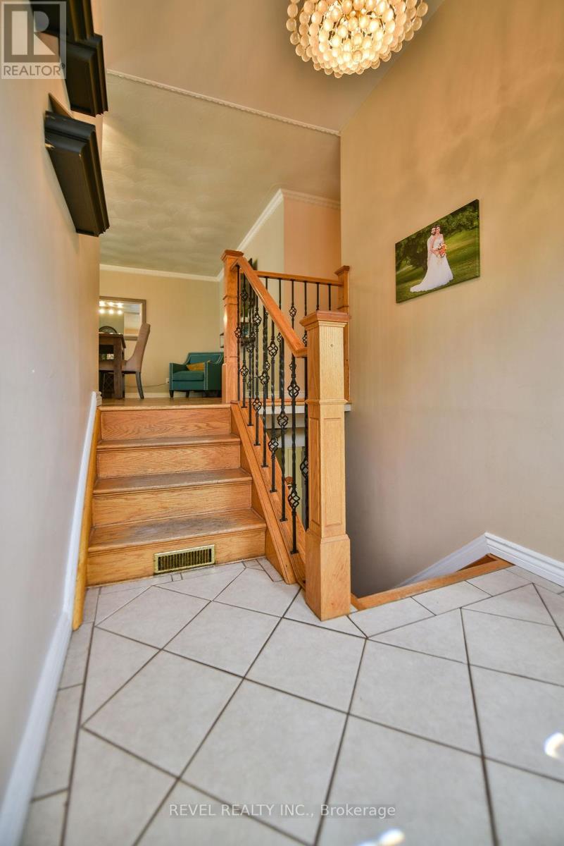 284 JOSEPH STREET - 3