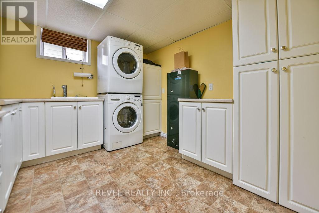284 JOSEPH STREET - 30