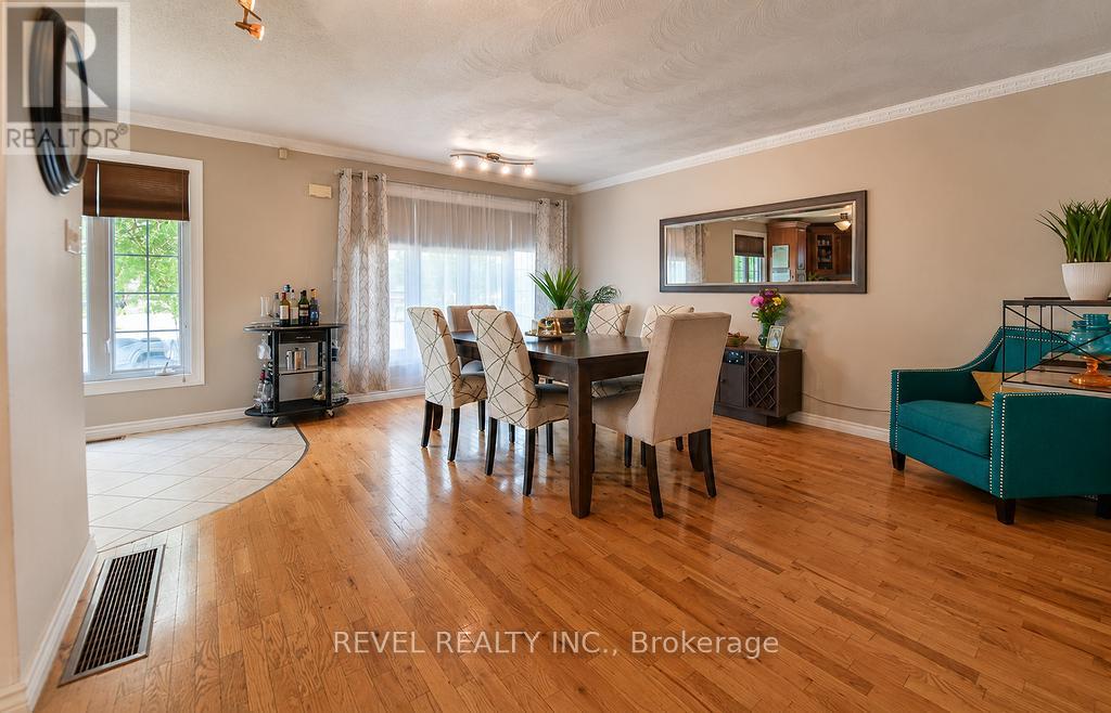 284 JOSEPH STREET - 4