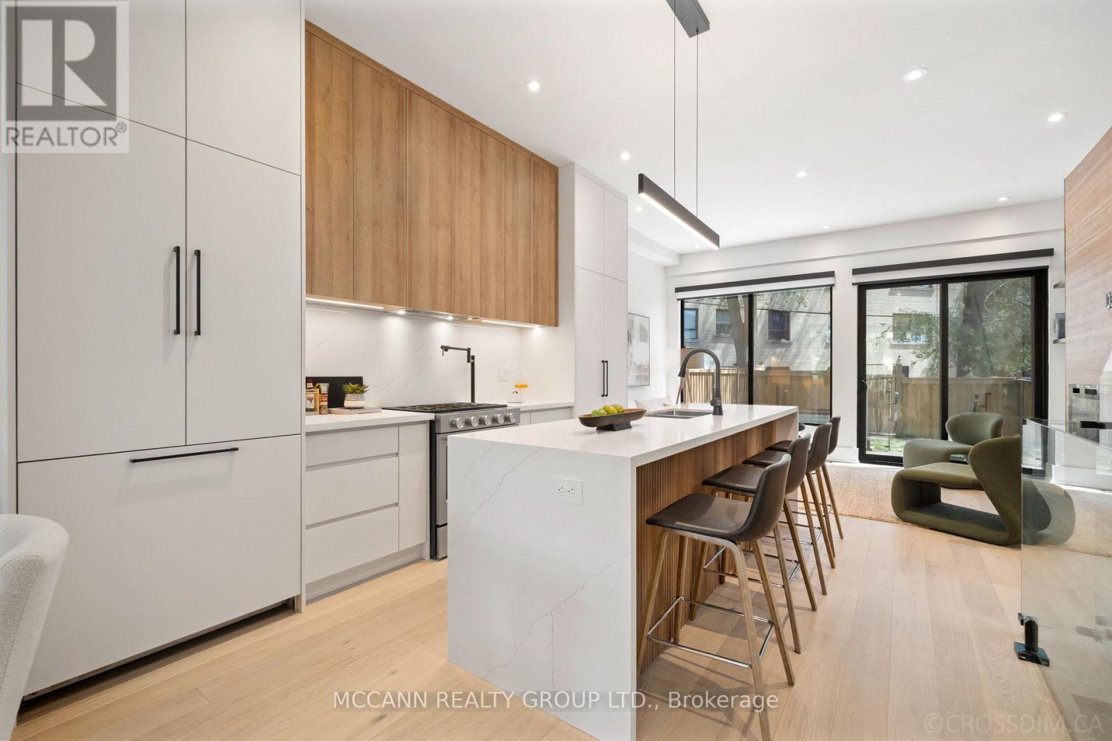 311 WYCHWOOD AVENUE - 12