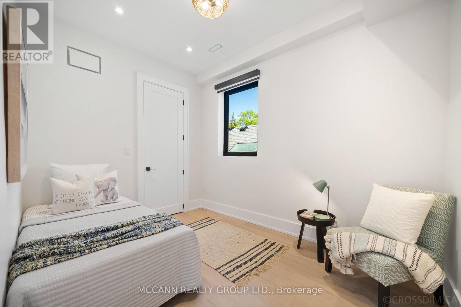 311 WYCHWOOD AVENUE - 24