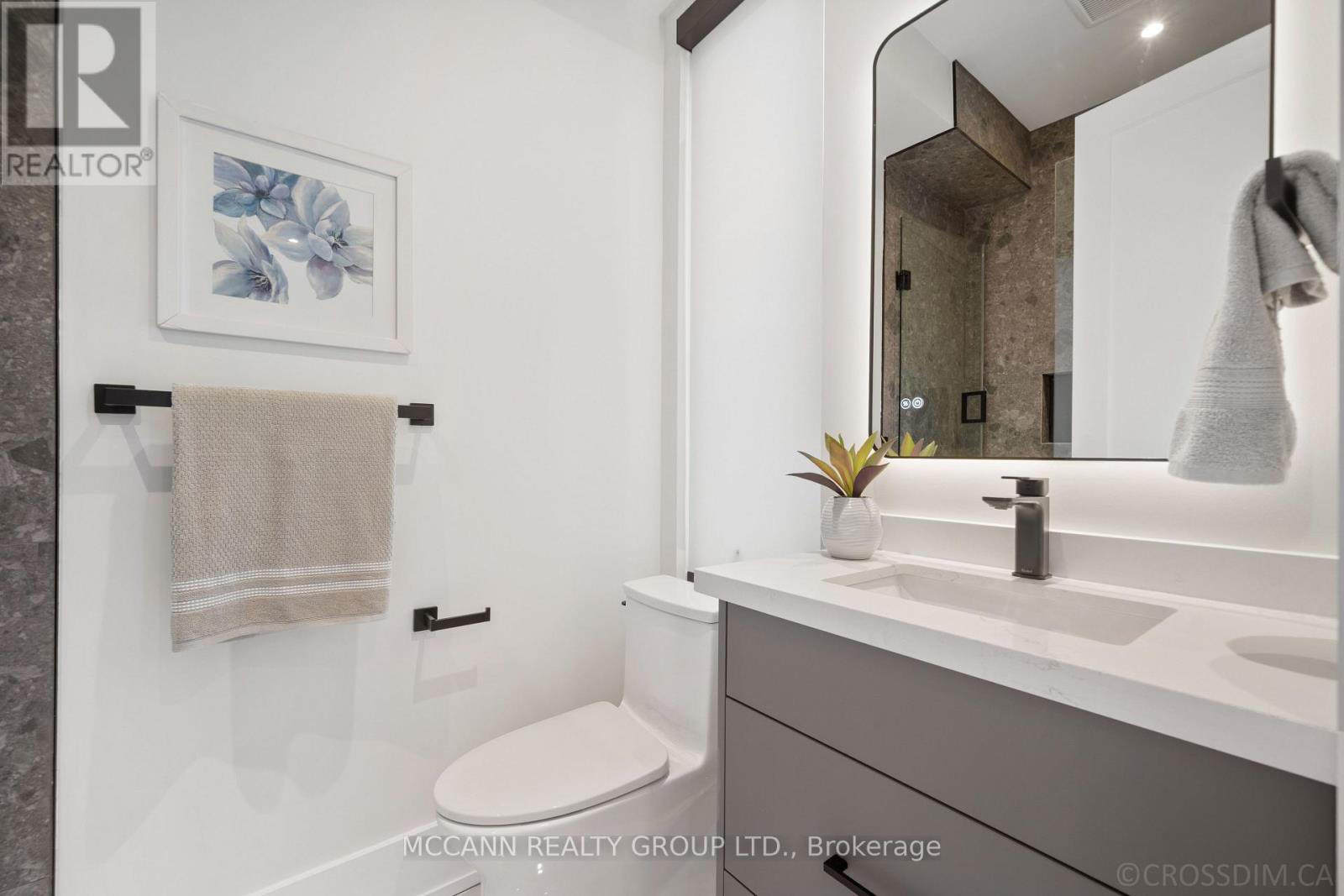311 WYCHWOOD AVENUE - 28