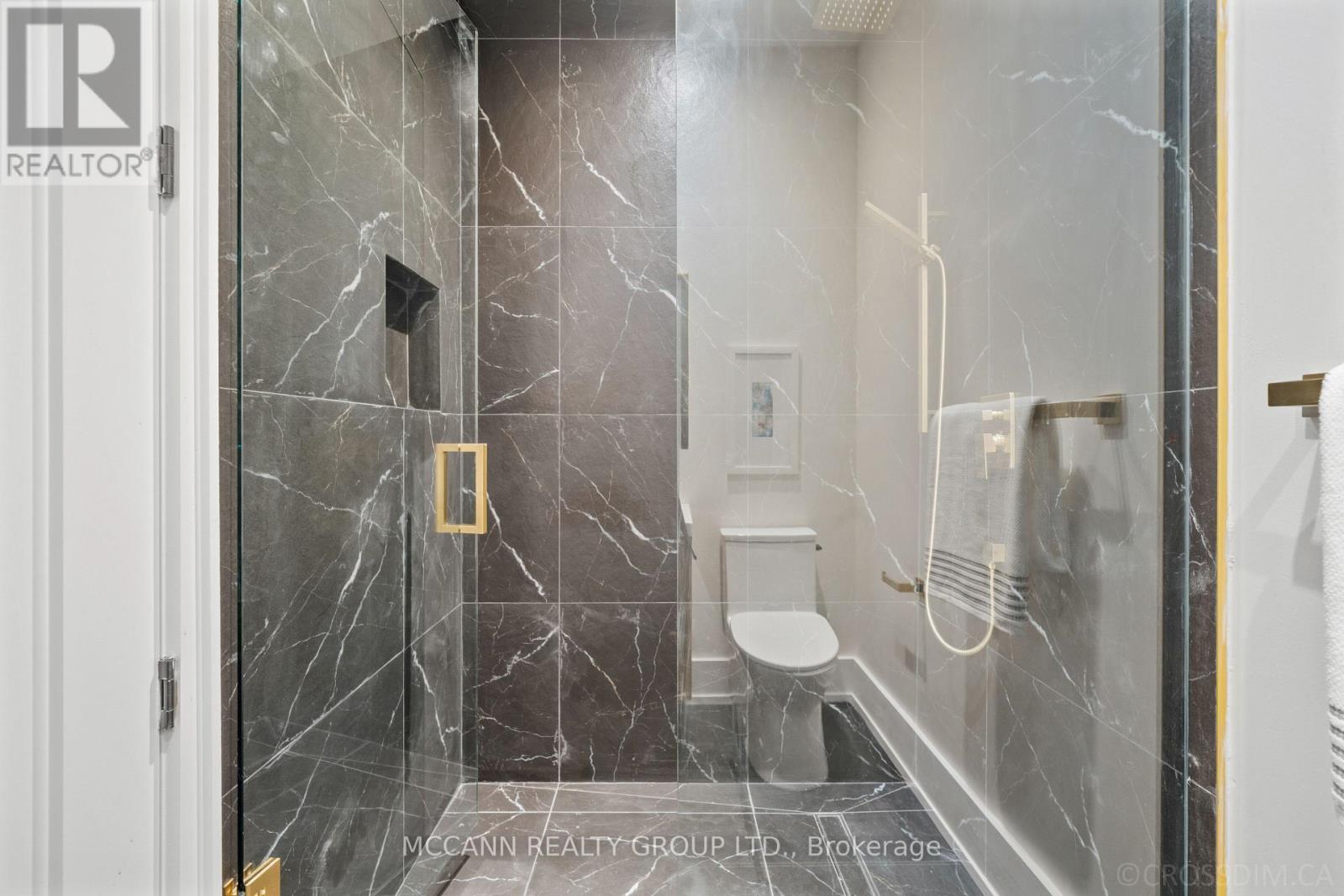 311 WYCHWOOD AVENUE - 29