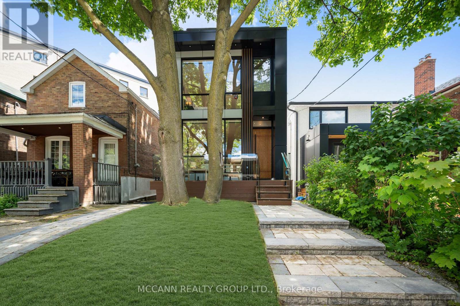 311 WYCHWOOD AVENUE - 3