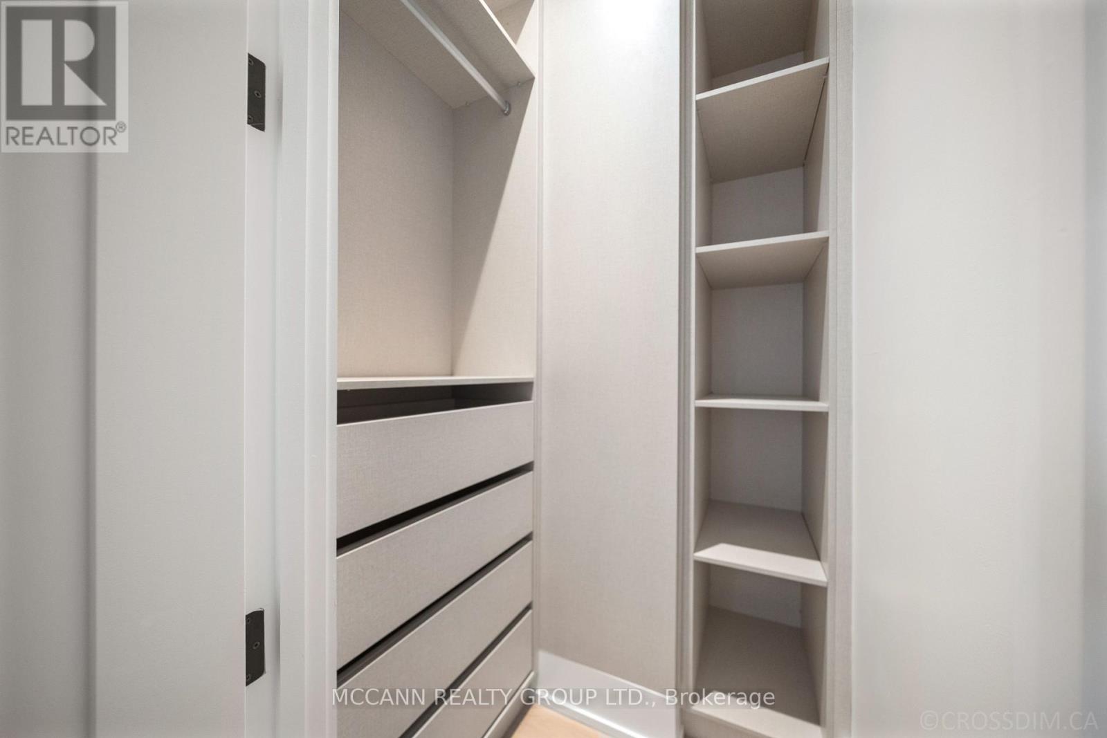 311 WYCHWOOD AVENUE - 30