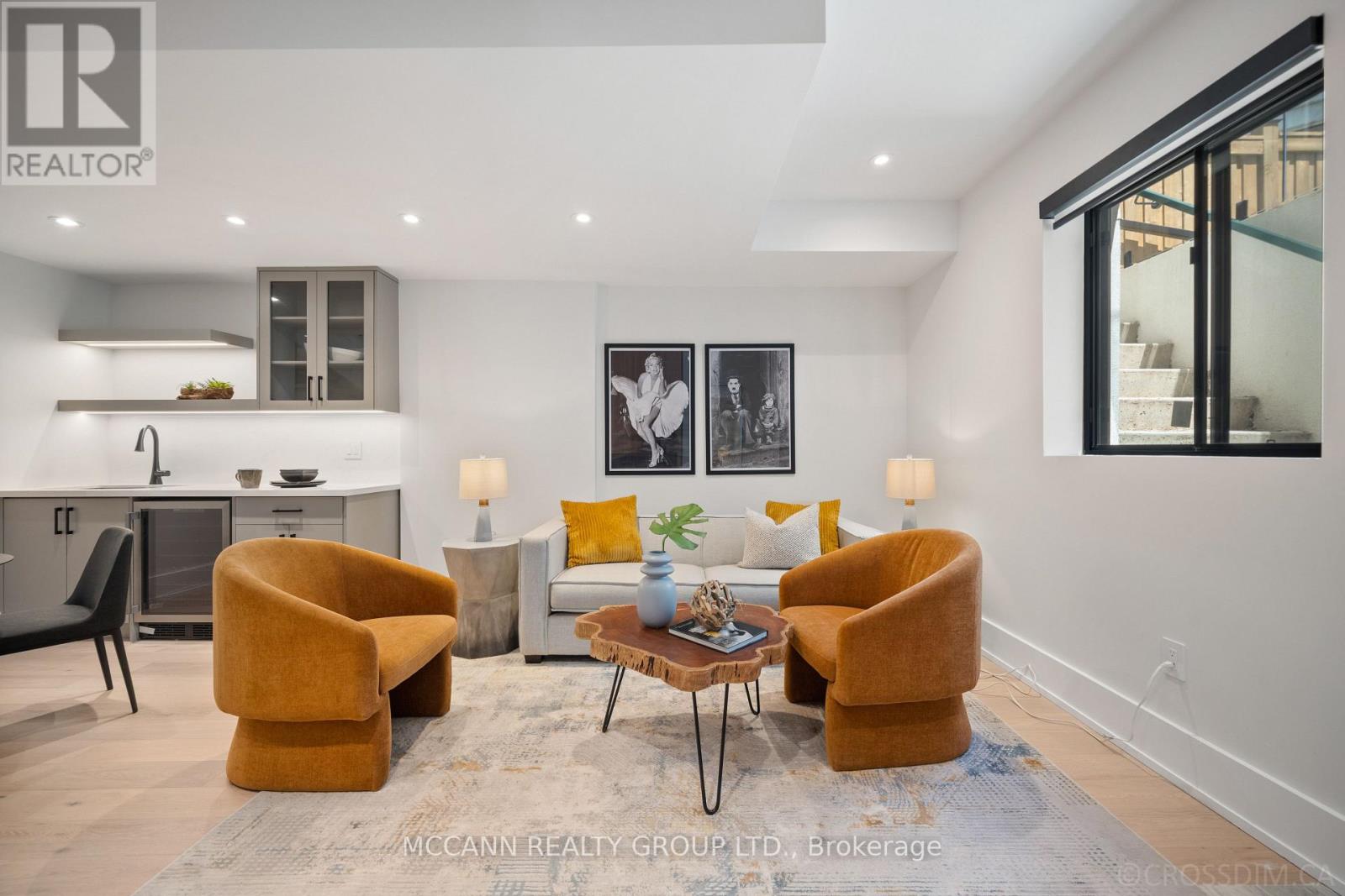 311 WYCHWOOD AVENUE - 39