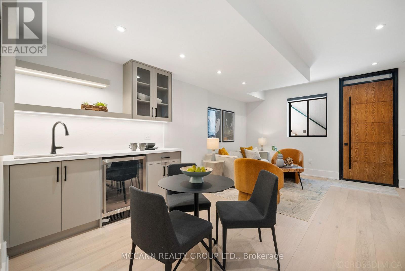 311 WYCHWOOD AVENUE - 42
