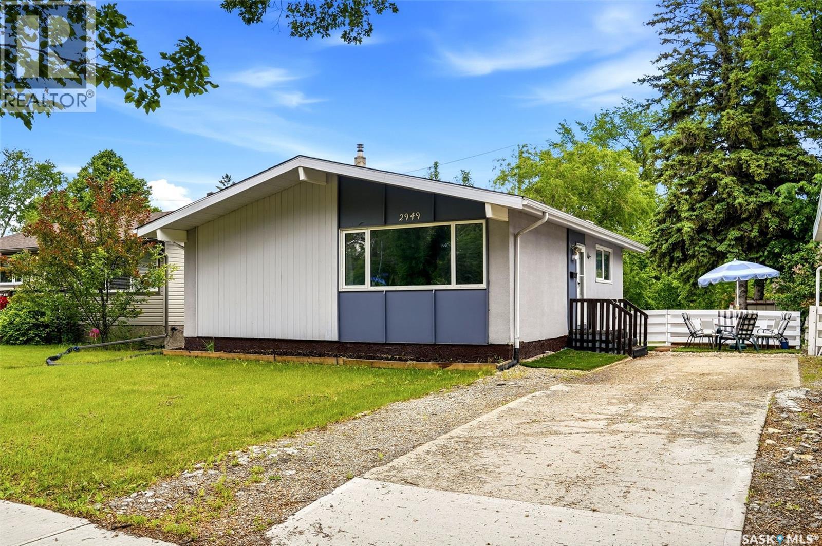 2949 Grant ROAD - 1
