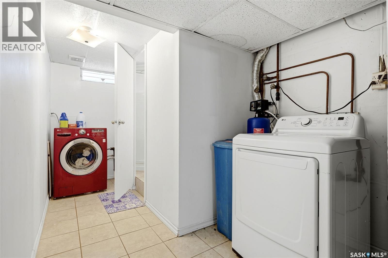 2949 Grant ROAD - 31