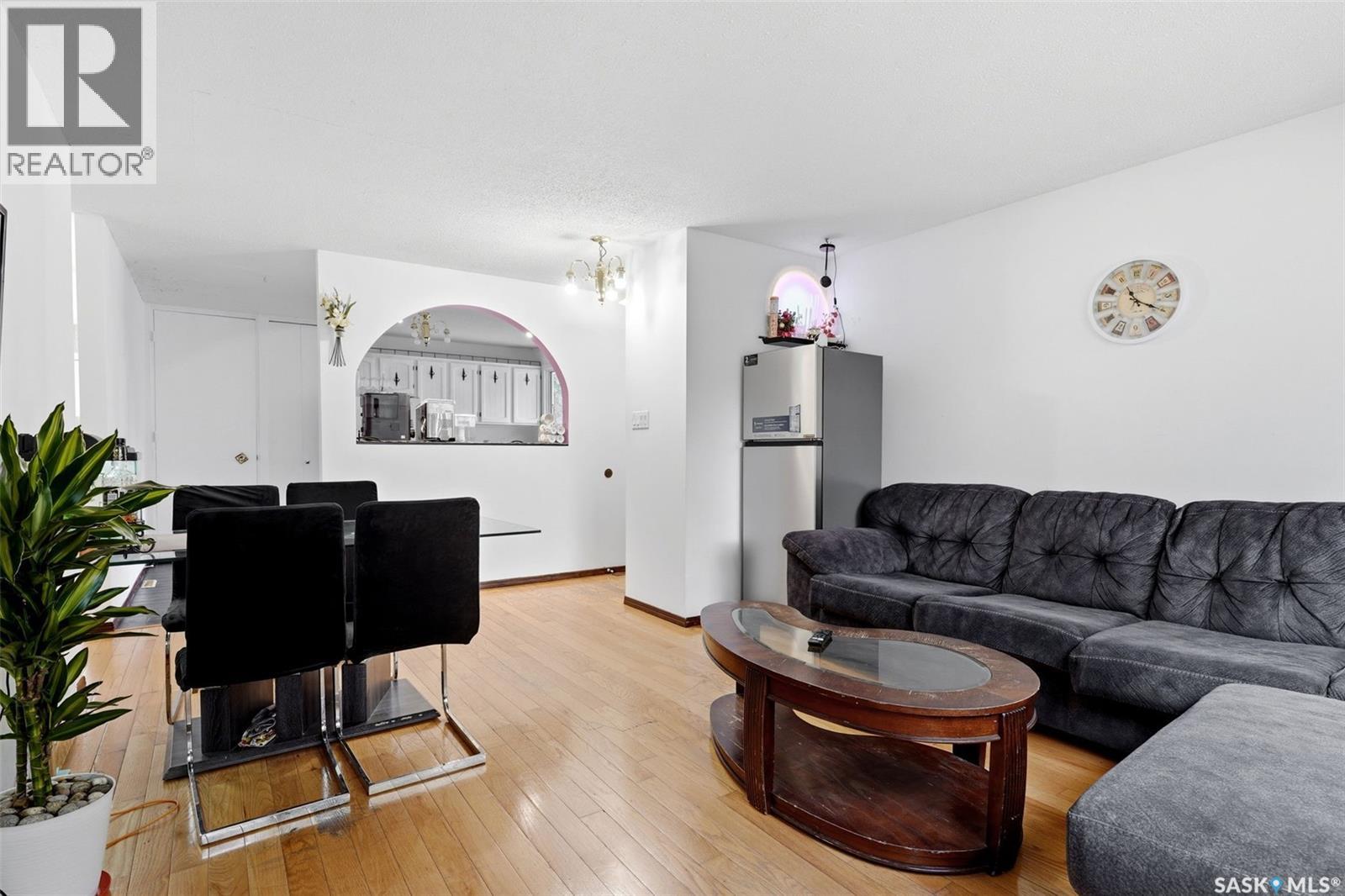 2949 Grant ROAD - 6
