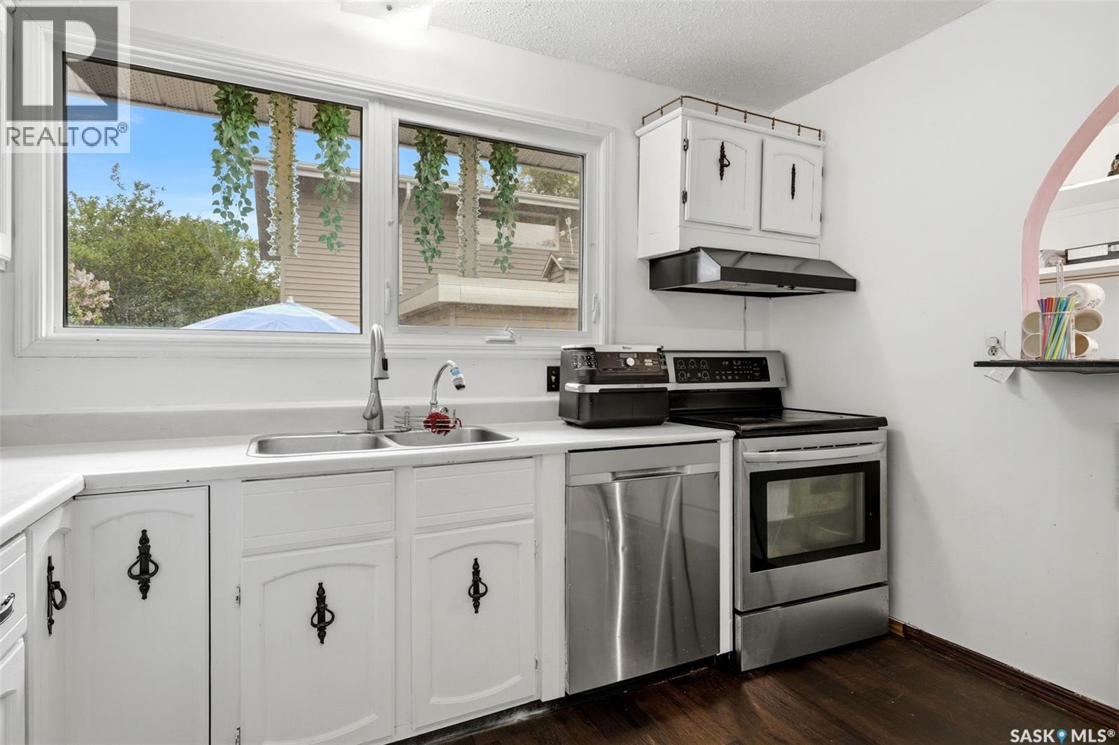 2949 Grant ROAD - 9