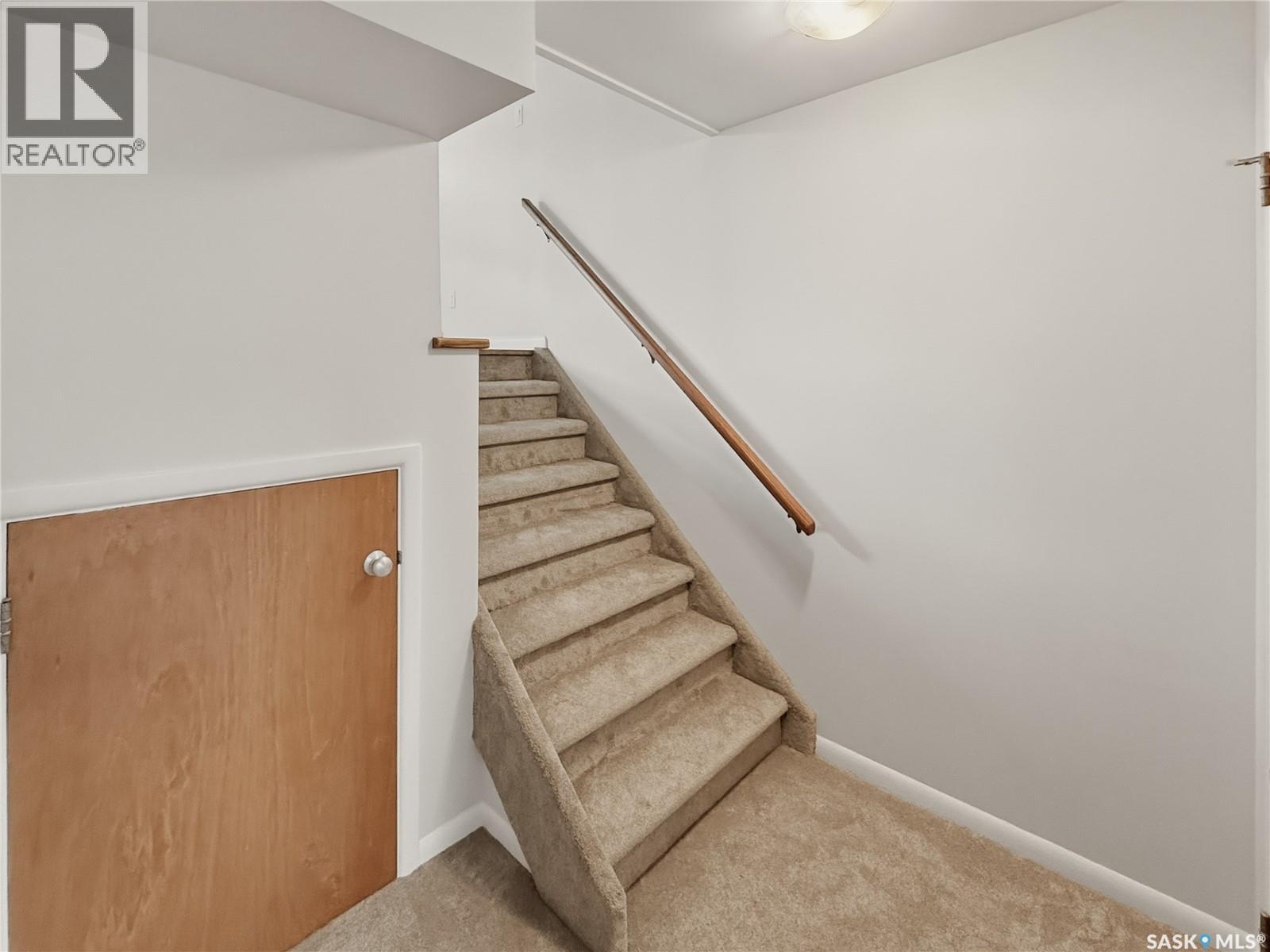 628 1st AVENUE NE — photo 15