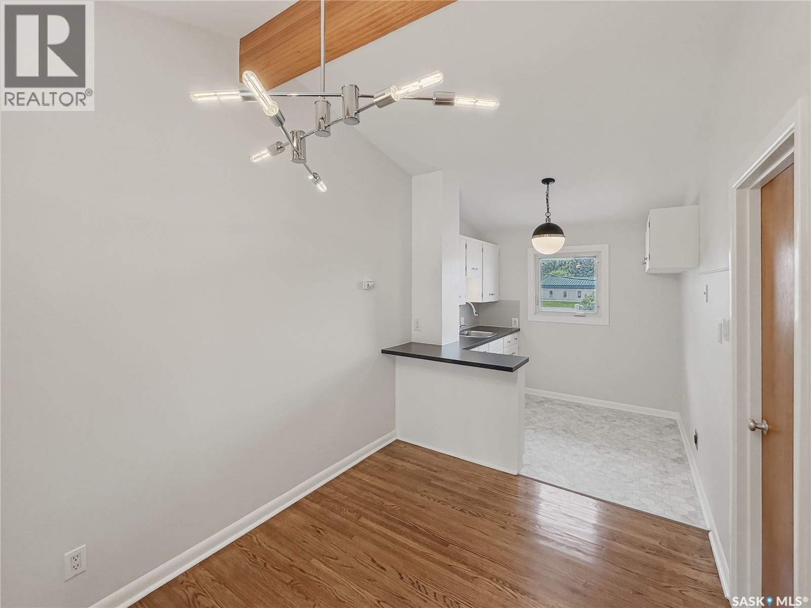 628 1st AVENUE NE - photo 5