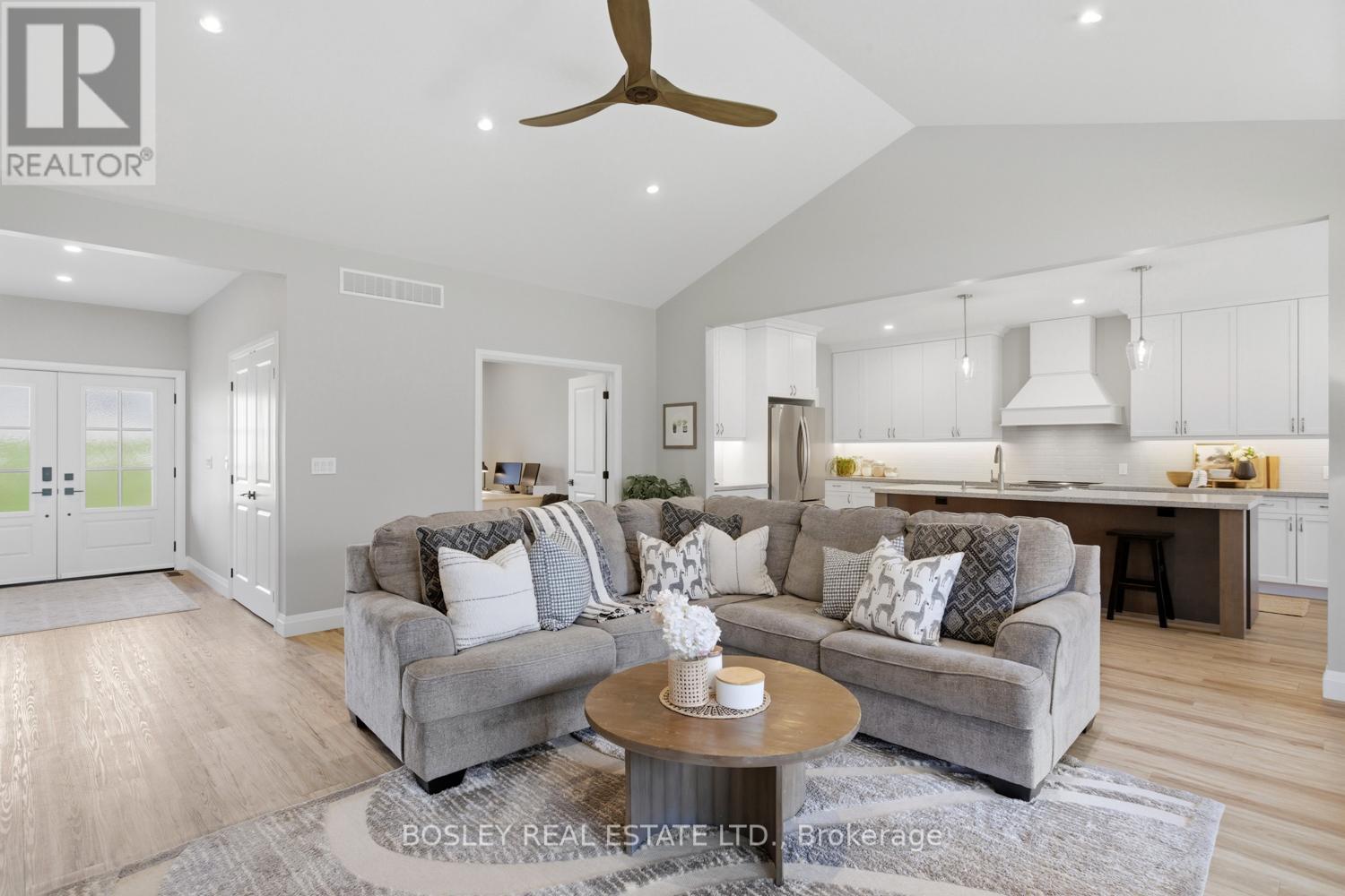 3922 KENNEDY ROAD - 10