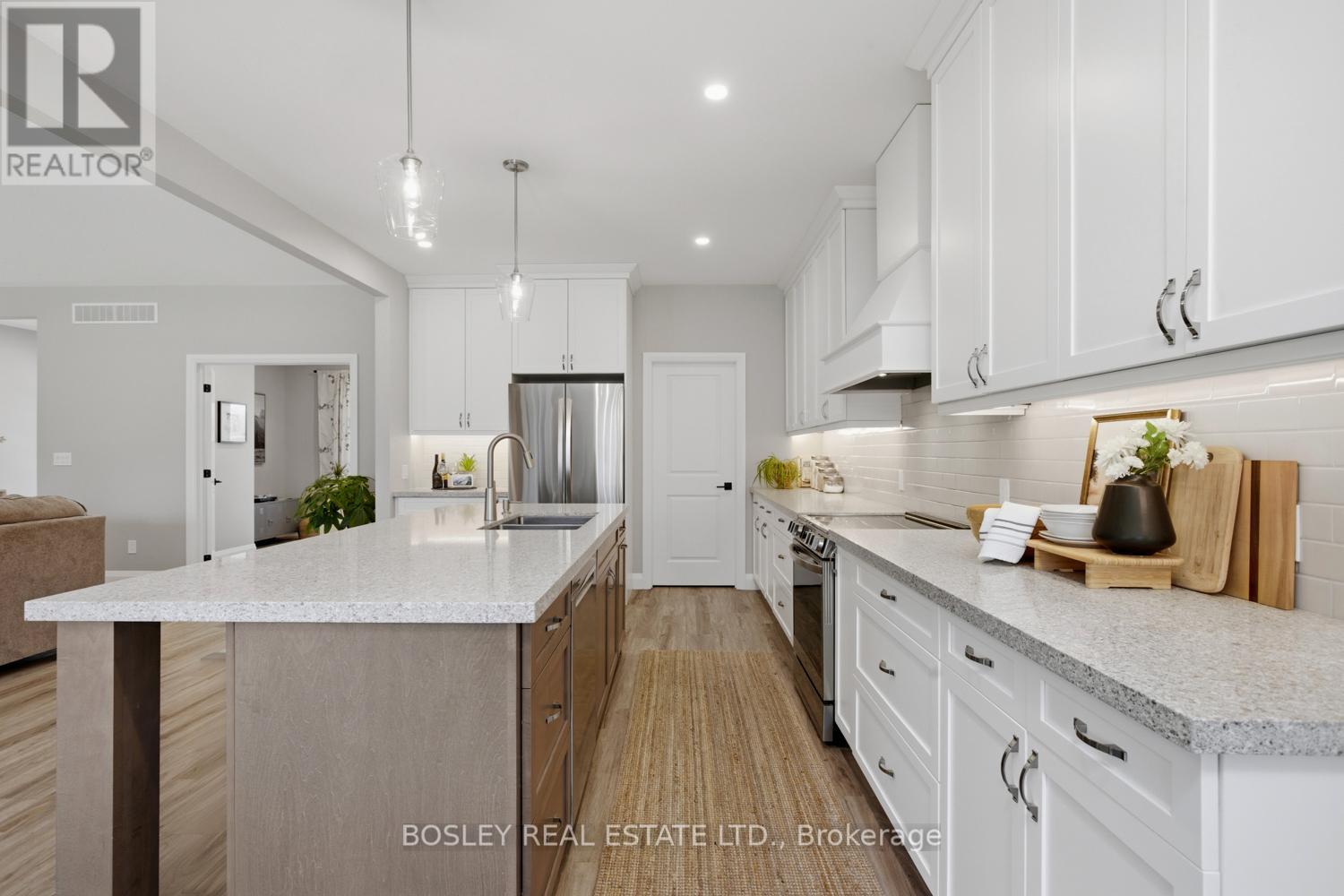 3922 KENNEDY ROAD - 14