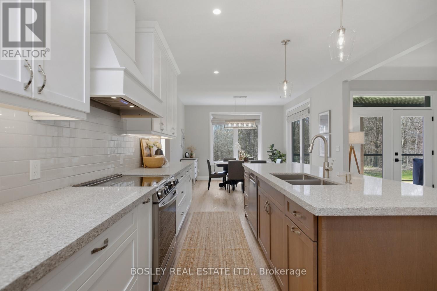 3922 KENNEDY ROAD - 16