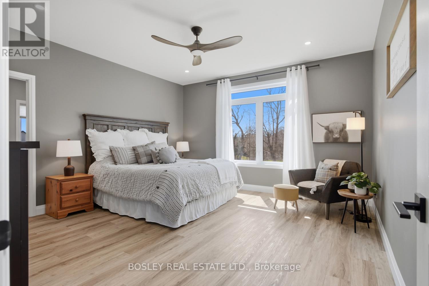 3922 KENNEDY ROAD - 22