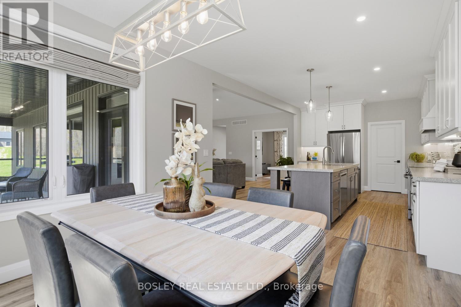 3922 KENNEDY ROAD - 19