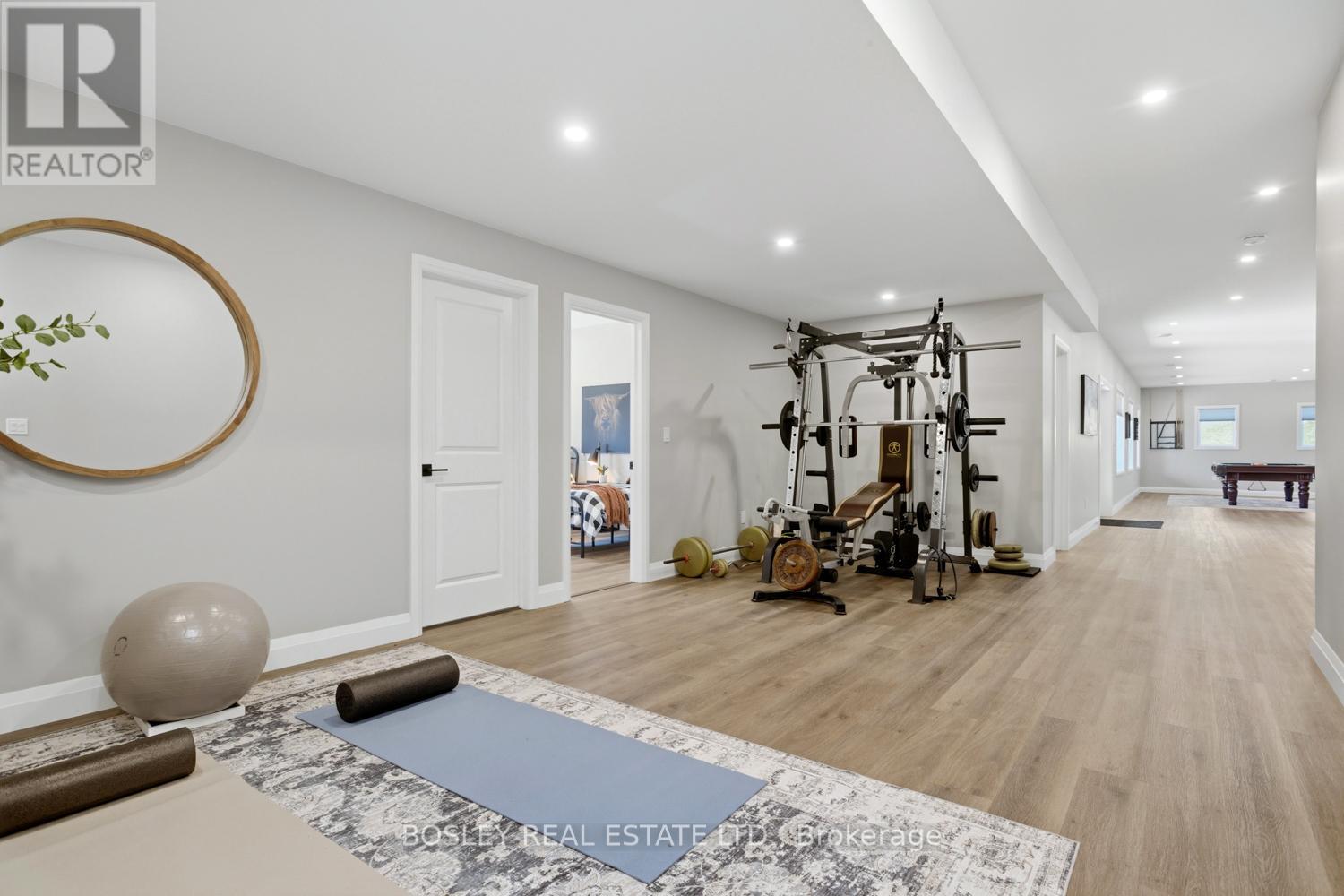 3922 KENNEDY ROAD - 34