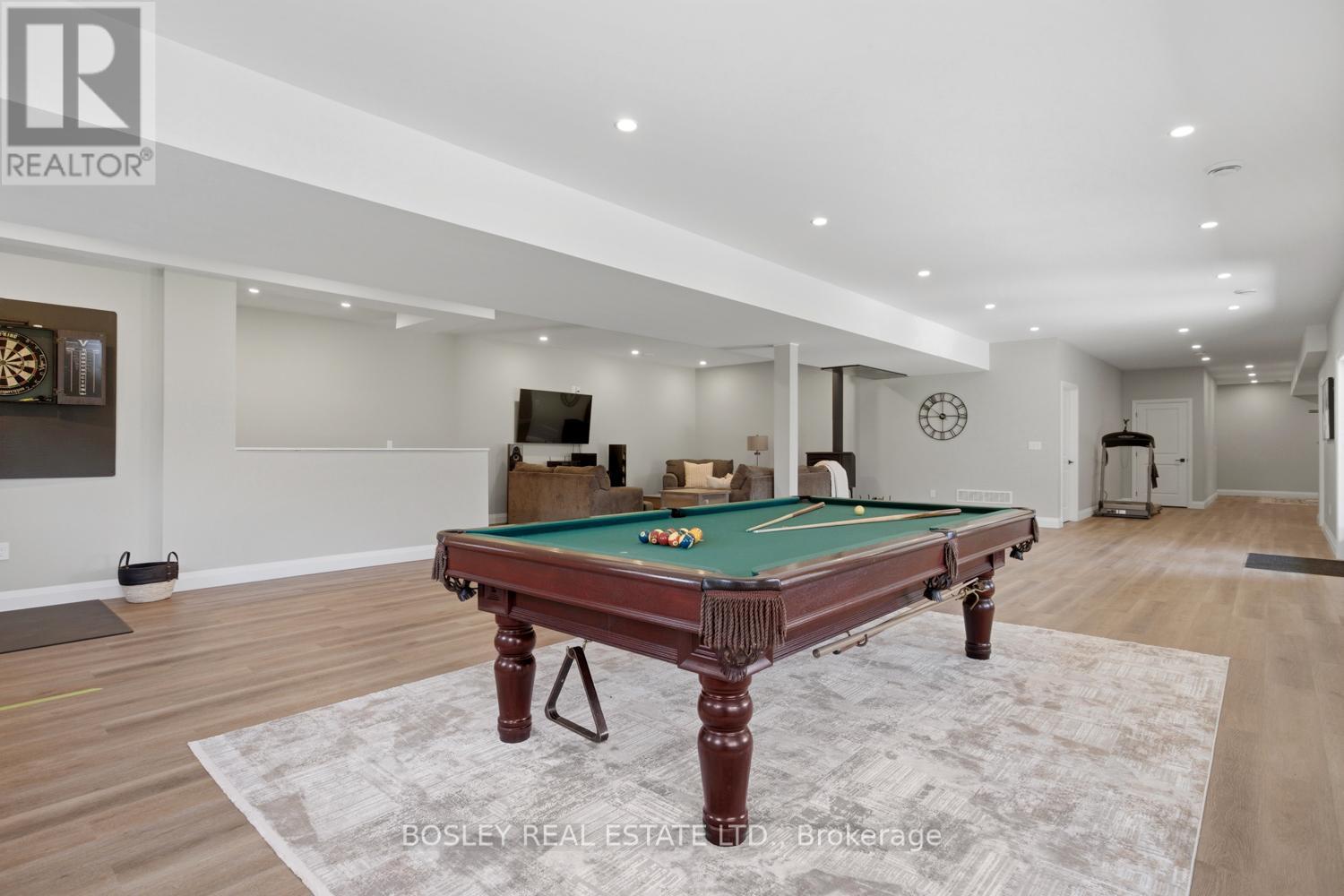 3922 KENNEDY ROAD - 37