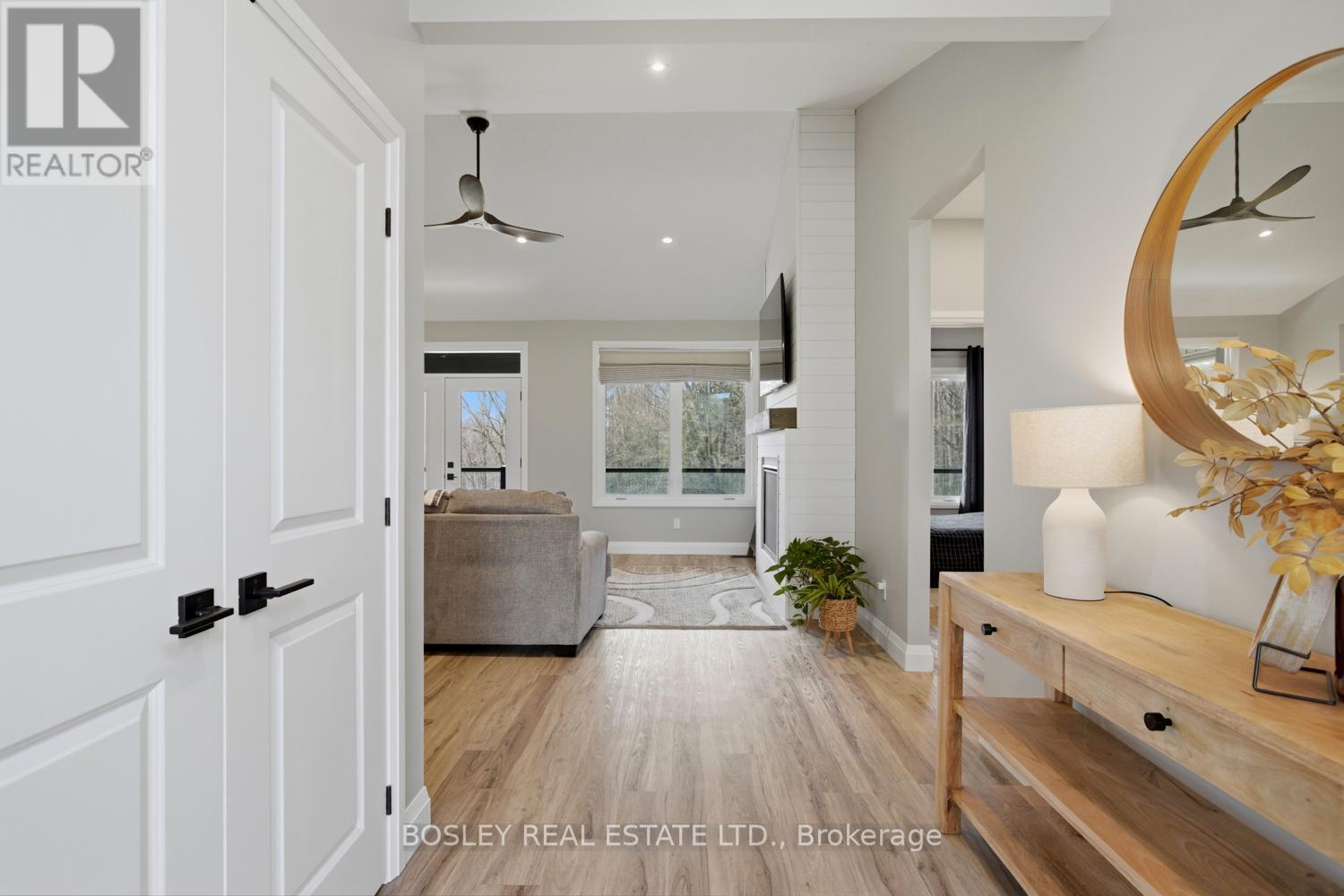 3922 KENNEDY ROAD - 6