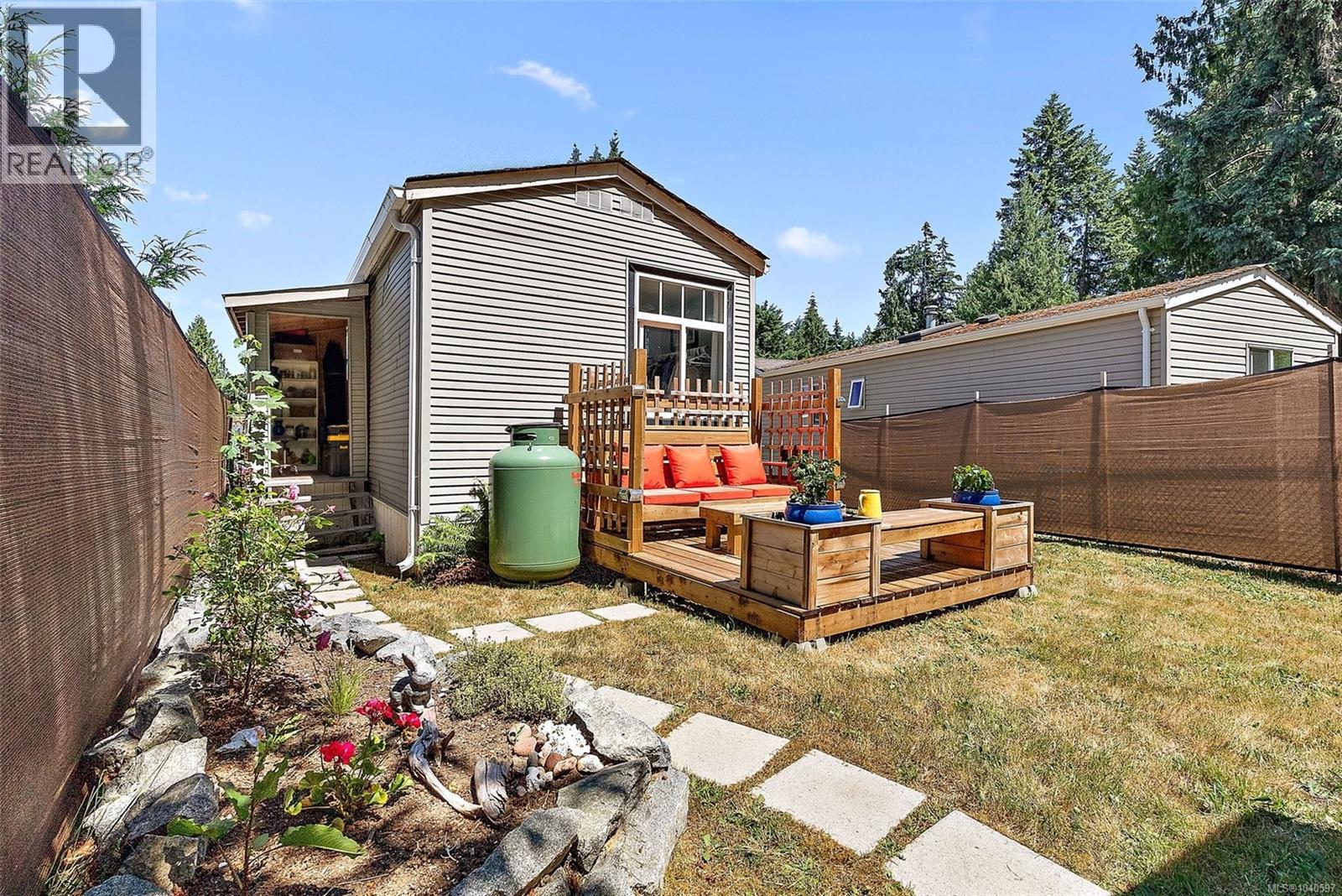 #21 3449 Hallberg Rd - 10