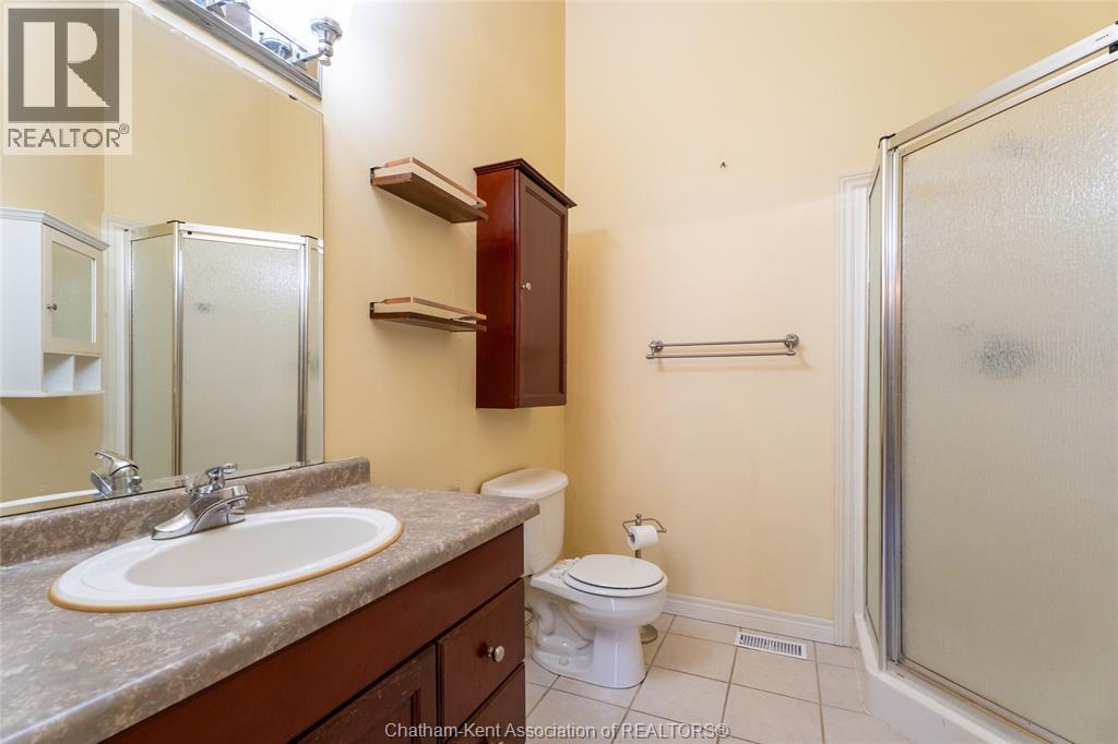 8 MCINTOSH AVENUE - 20