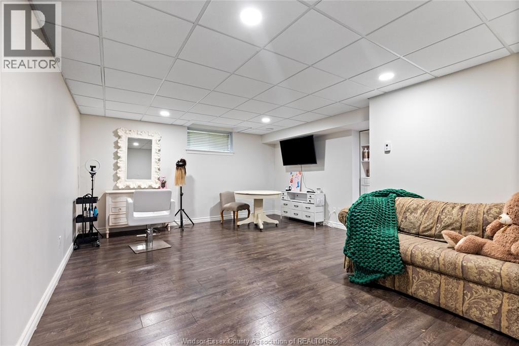 261 RUGGABER DRIVE - 41