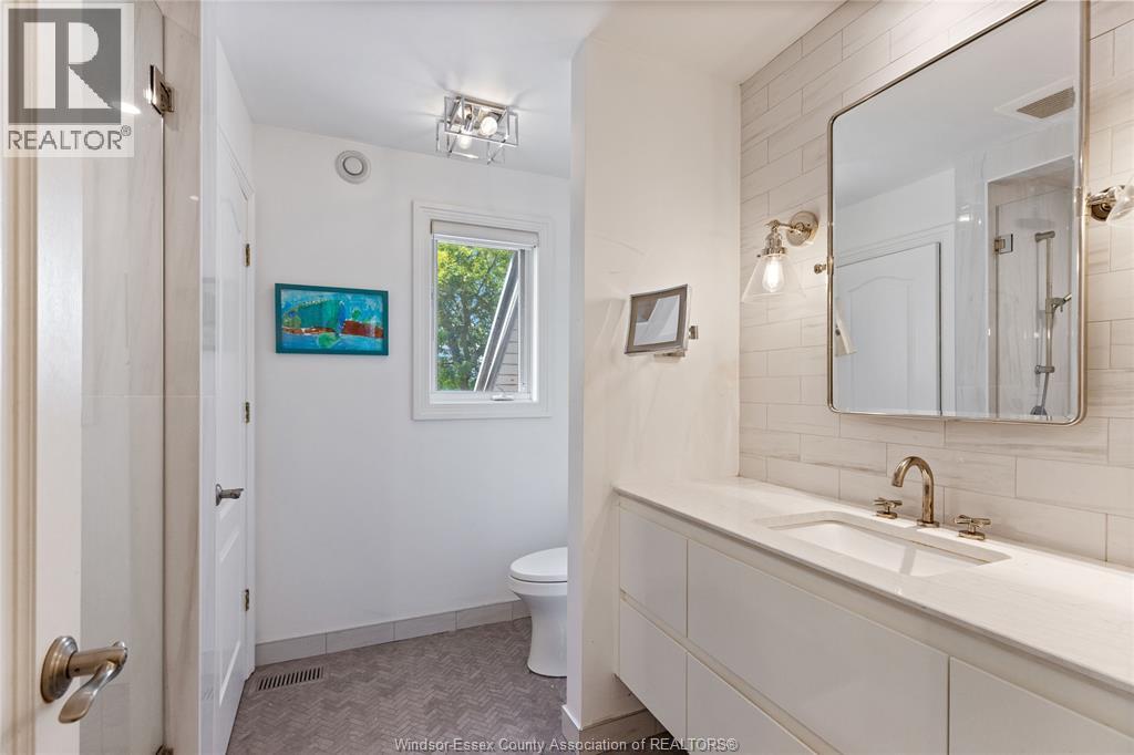 261 RUGGABER DRIVE - 38