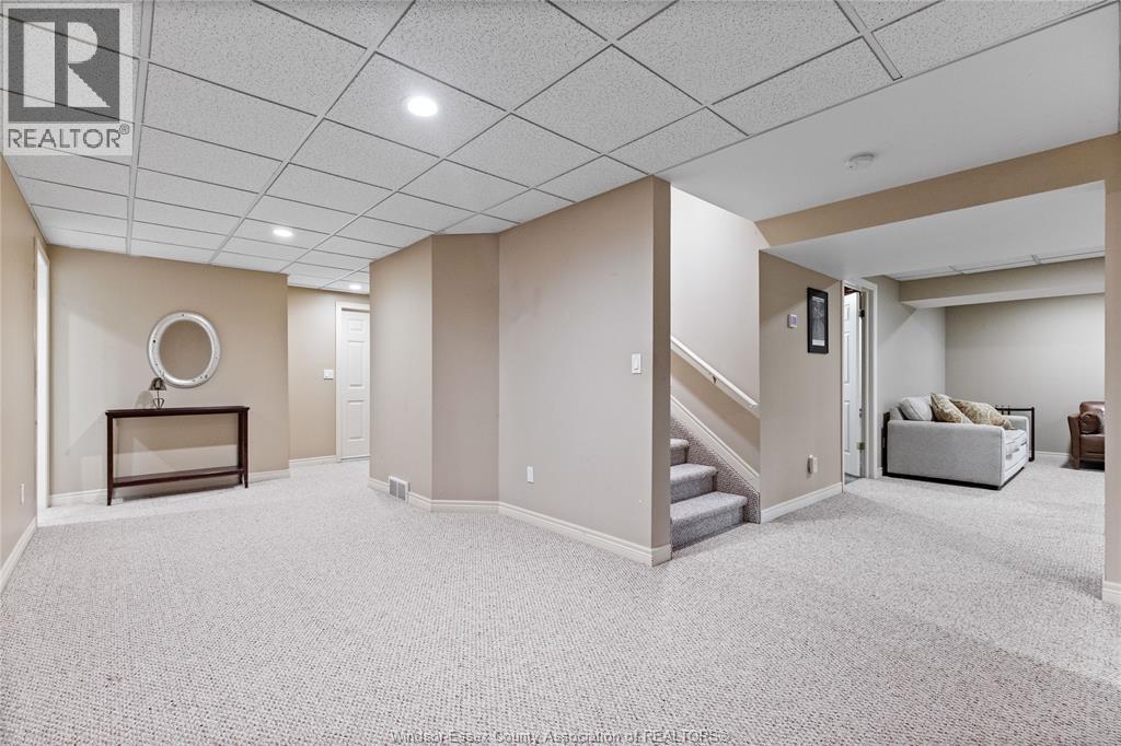 261 RUGGABER DRIVE - 40