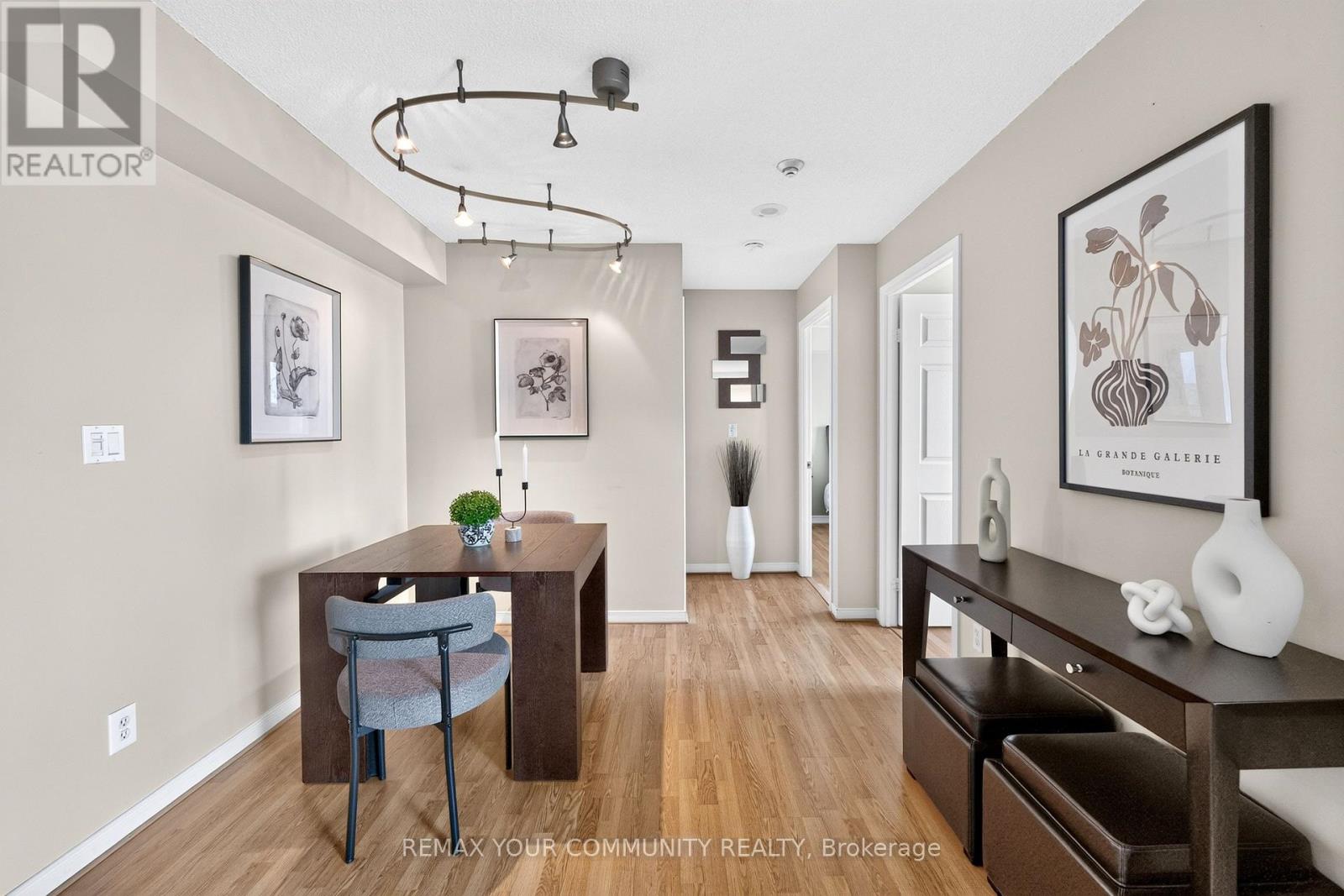 #721 3 ELLESMERE STREET - 15