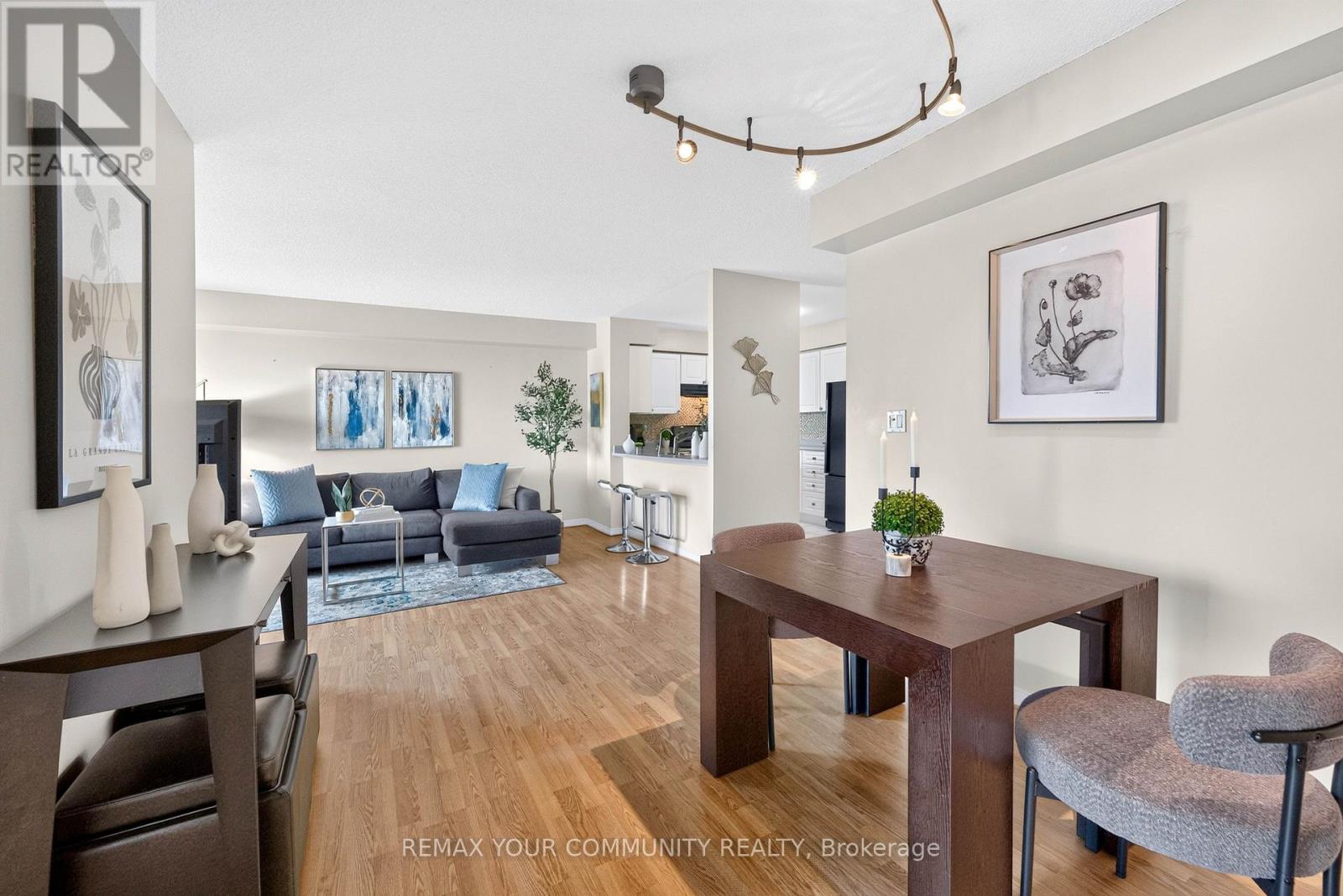 #721 3 ELLESMERE STREET - 19