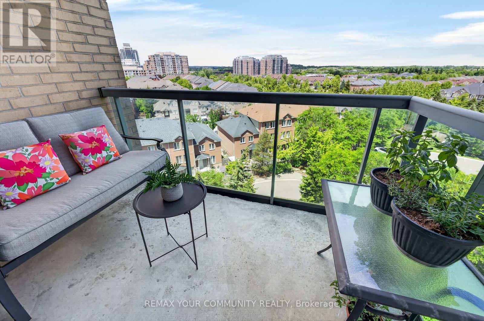 #721 3 ELLESMERE STREET - 30