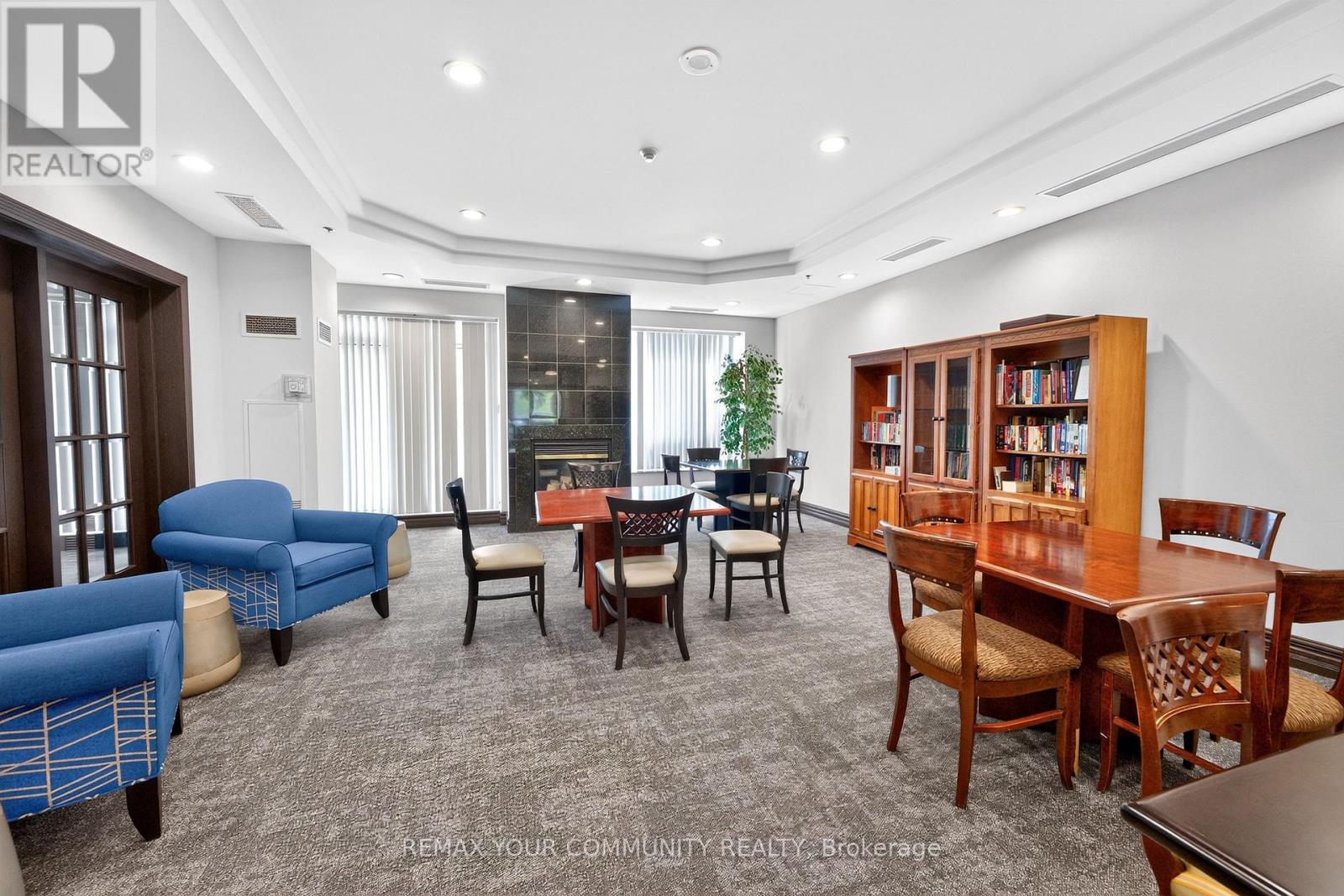 #721 3 ELLESMERE STREET - 35