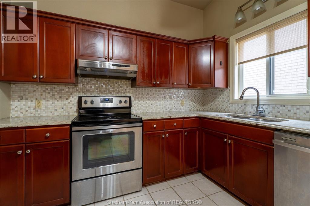 8 MCINTOSH AVENUE - 8