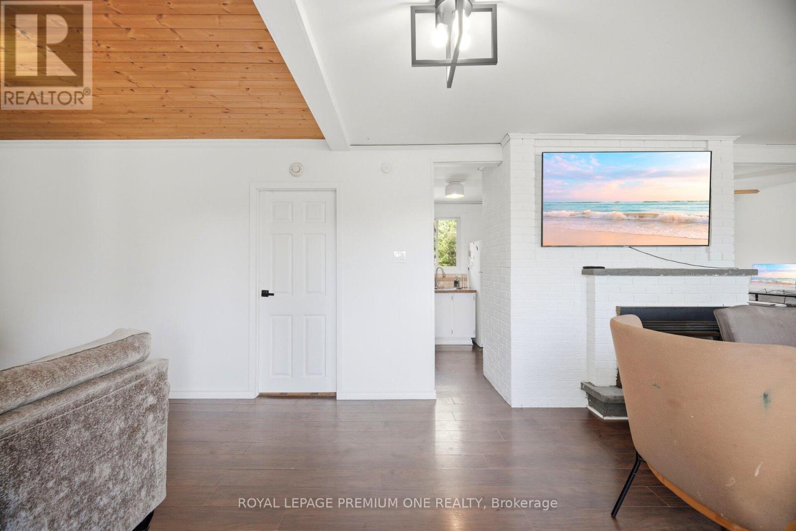 710 ROSE LANE - 10