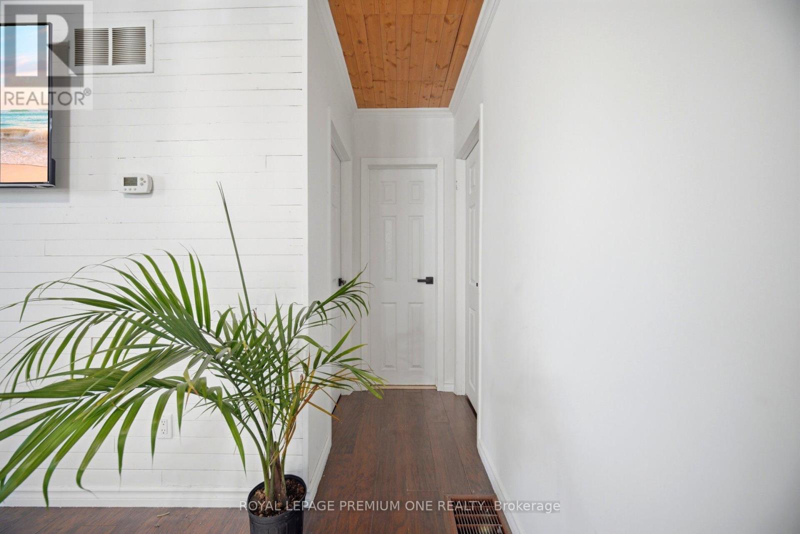 710 ROSE LANE - 24