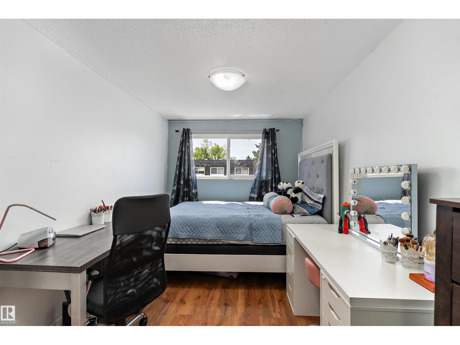 113 MAYFAIR MEWS ME NW — photo 16