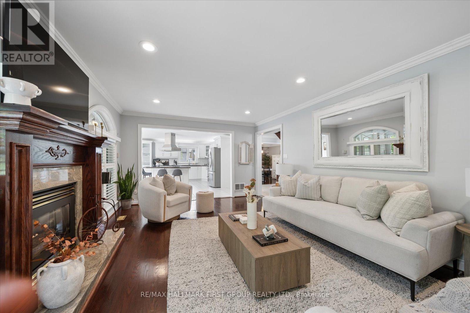 1779 WOODVIEW AVENUE - 13