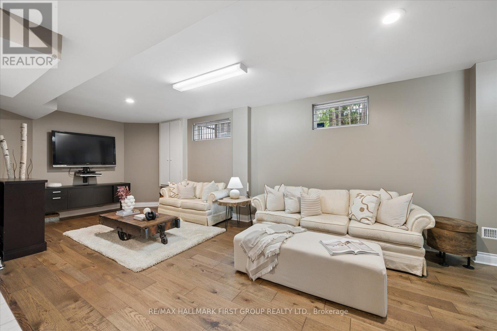 1779 WOODVIEW AVENUE - 23